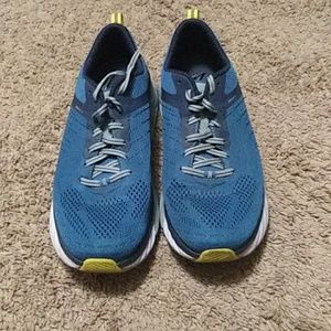 Hoka Arahi 3 Running Shoes